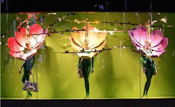 包店的春季櫥窗