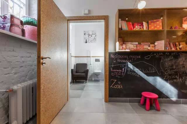 Rozove波茲南紅粉佳人咖啡廳