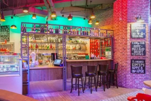 烏克蘭Redcups Café室內(nèi)設(shè)計(jì)