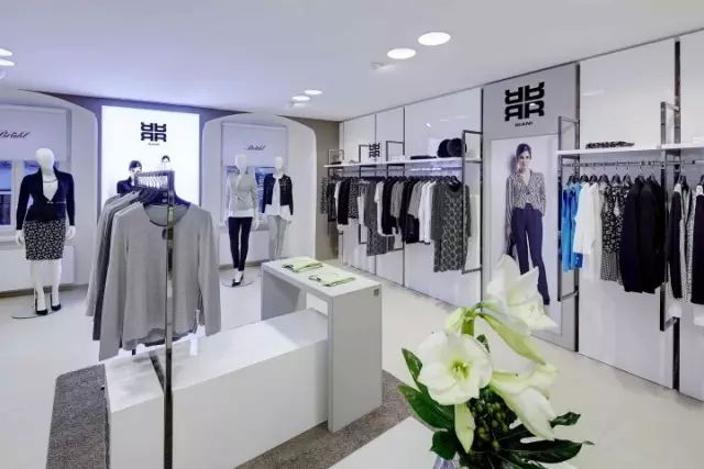 RIANI新概念店設計