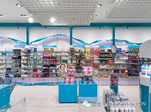 西班牙Garros藥店空間設計