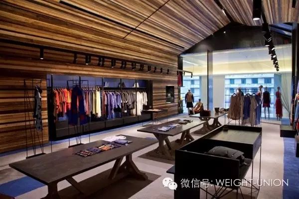 印度古爾岡高端時尚女裝店面設(shè)計