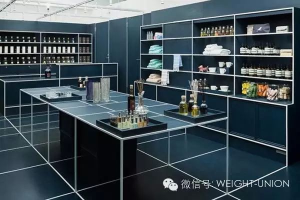 用方格構(gòu)筑的日式精品店空間