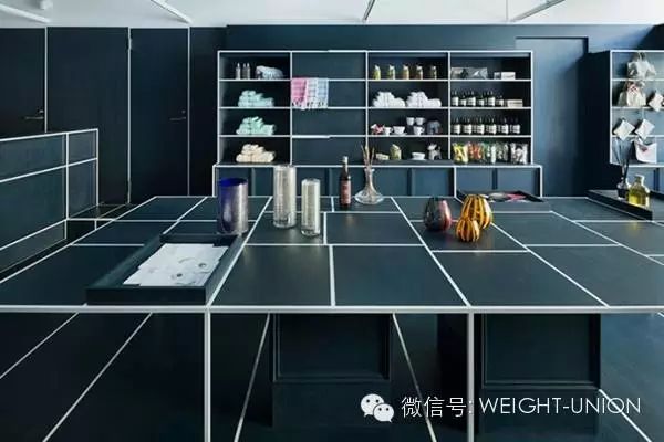 用方格構(gòu)筑的日式精品店空間